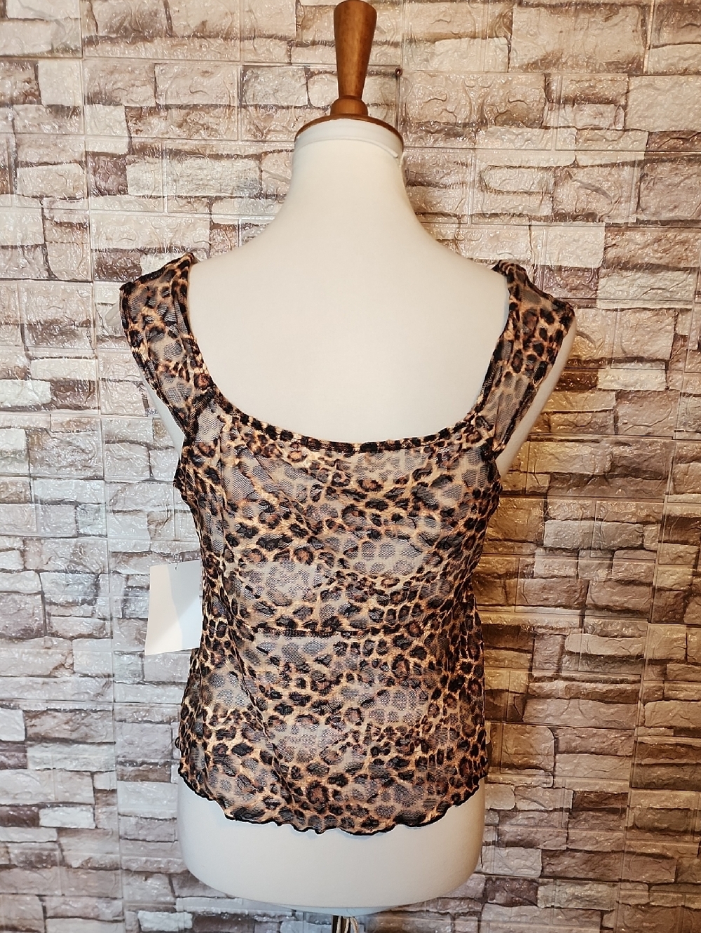 Rebellious Dreamer Leopard Print Sheer Sleeveless Crop Top - Picture 3 of 10